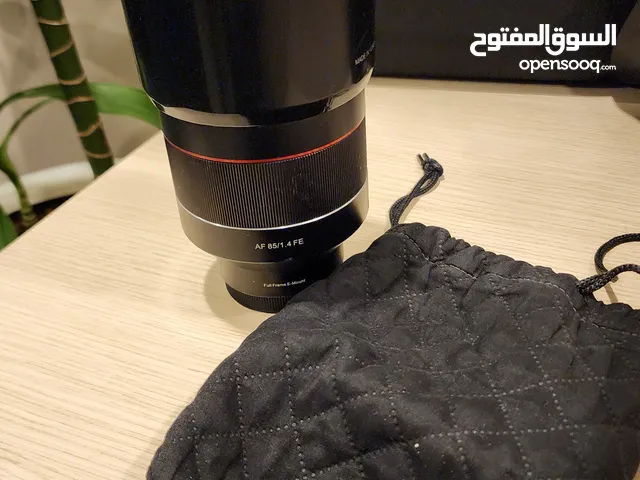 Samyang 85mm 1.4 e mount for sony full frame just some scratches