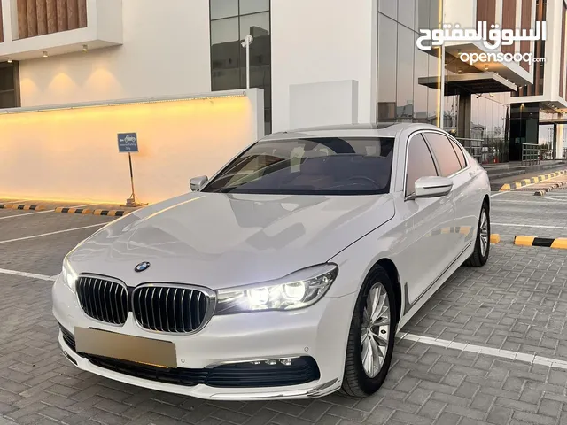 BMW 740i بحالة الوكالة – سعر خاص وموديل فاخر!