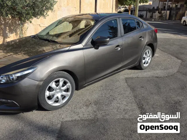 مازدا ZOOM3 موديل 2018 الشكل الجديد، لون بني مميز