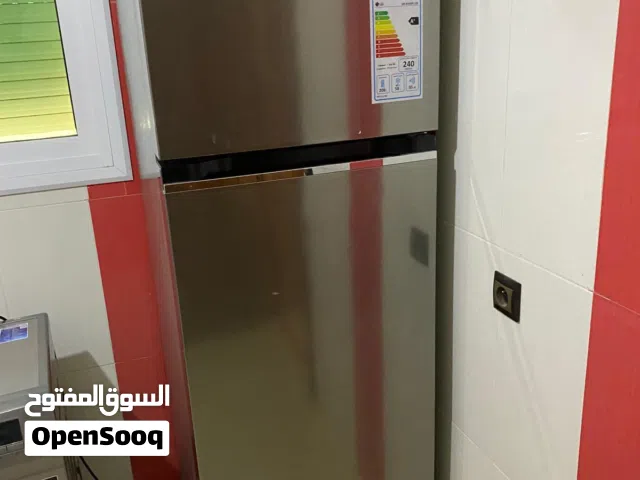 ثلاجة لجي للبيع