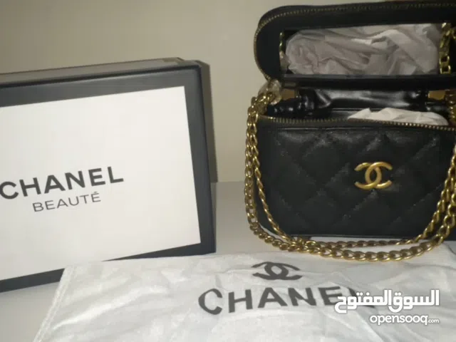 Cosmetic bags Black for sale  in Mubarak Al-Kabeer