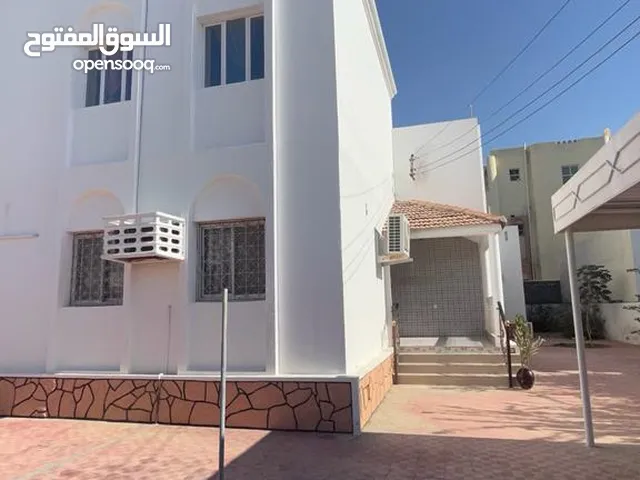 280 m2 4 Bedrooms Townhouse for Sale in Muscat Al Khoud