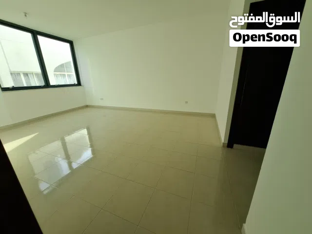 75 m2 1 Bedroom Apartments for Rent in Abu Dhabi Hamdan Street