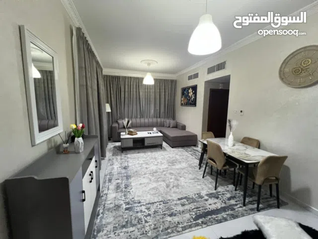 B1 غرفه وصاله مفروشه شامل كل الفواتير للايجار الشهرى فى عجمان الجرف 2 مع رووف كامل