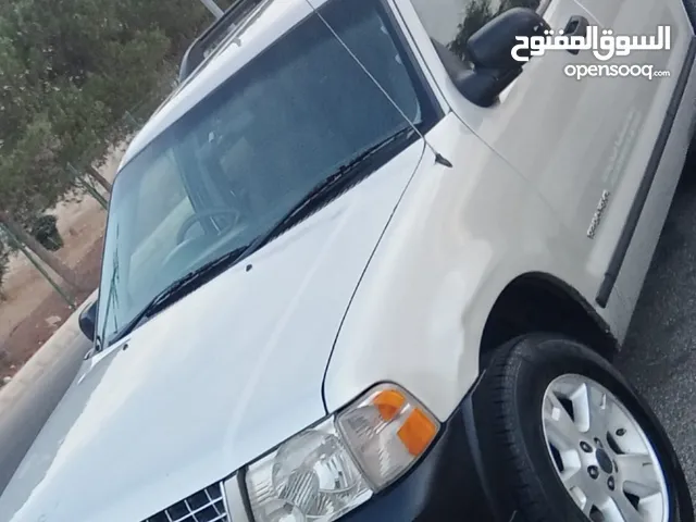 Ford Explorer Standard in Amman