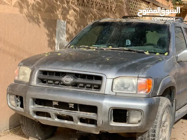 Used Nissan Pathfinder in Al Khums