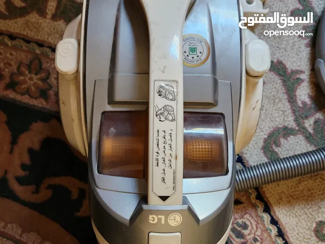 مكنسة LG 2000w  بحال الجديد