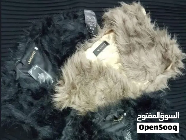 جاكيت vest فرو بدون أكمام مبطن بالحرير و جودة عالية للبنات مقاس ميديم - متبقي قطعتين فقط
