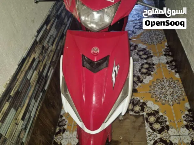 2018 ياماها XMAX