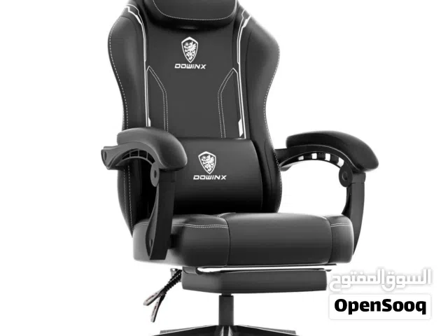Dowinx Gaming Chair with Footrest – Black/white