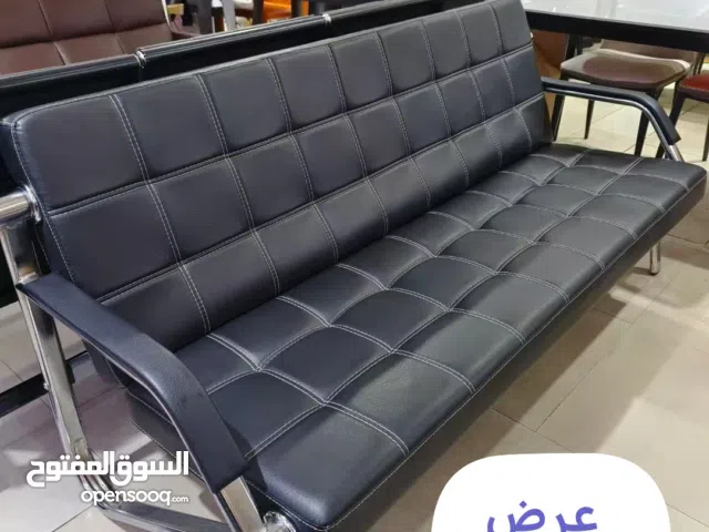 كنبة استقبال كنبة جلد كنبه مكتبيه كنبه انتظار صوفا sofa جلسه انتظار جلسه جلد صوفا جلسه استقبال استيل