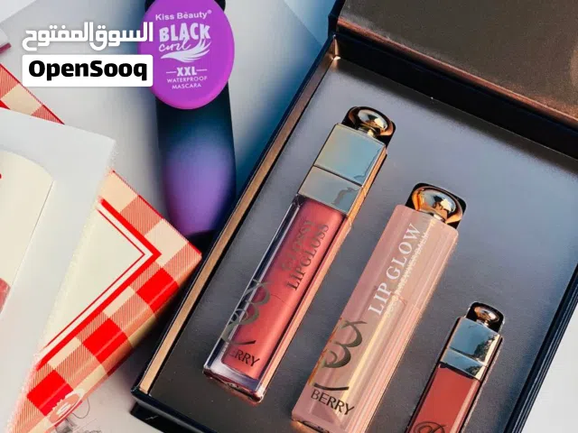 كلوسات شيكلام  طقم حمر روز بيري  مسكارة مع مراية