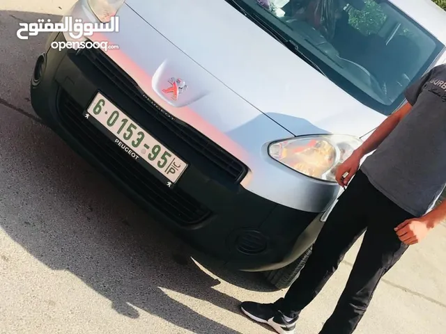 Bus - Van Peugeot in Ramallah and Al-Bireh