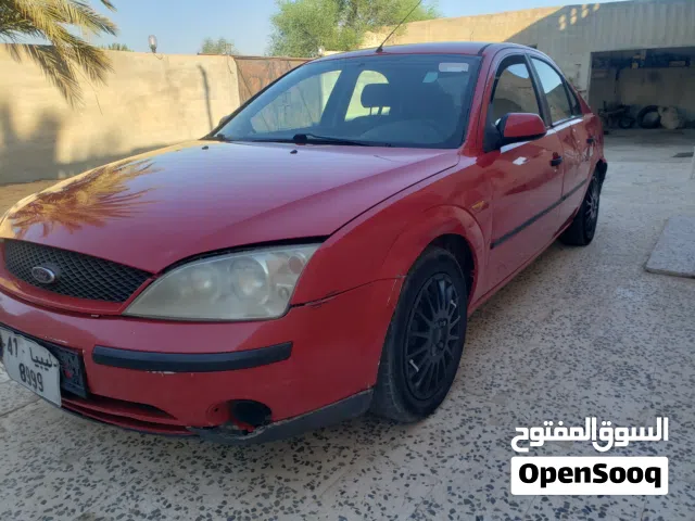 2001 فورد مونديو Standard