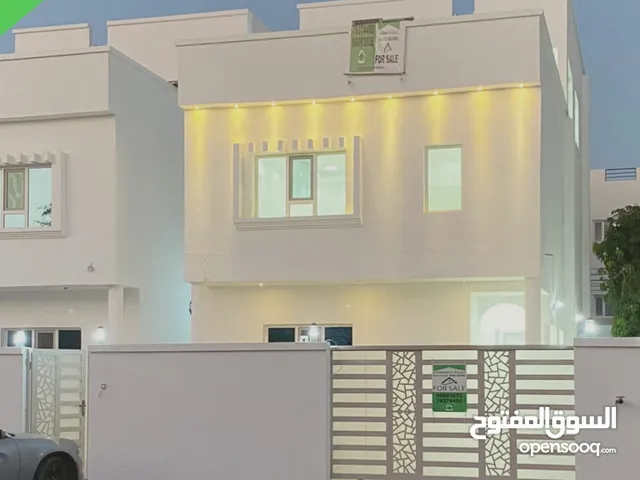 390 m2 More than 6 bedrooms Villa for Sale in Muscat Al Mawaleh