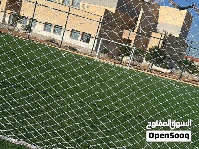 شبك مرمى كرة قدم مصنوع من الكتاب نوع قوي و متين