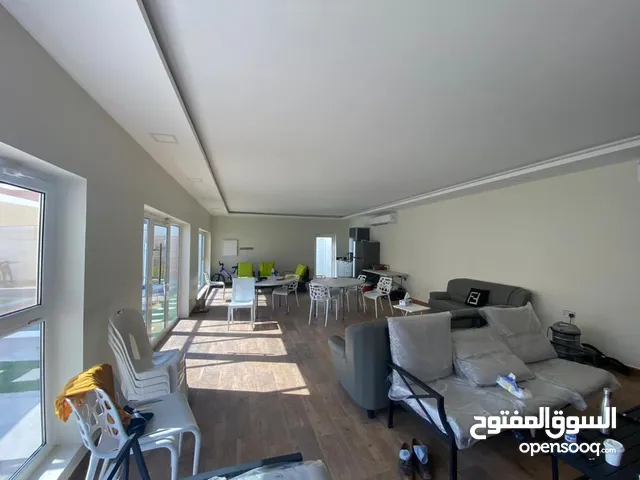 0 m2 5 Bedrooms Villa for Sale in Northern Governorate Malikiyah