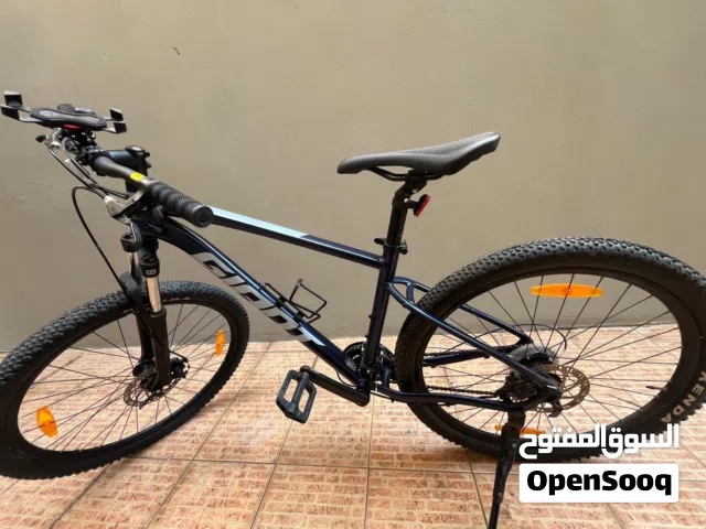Giant Talon Bike (Lightweight ALUXX Aluminium )