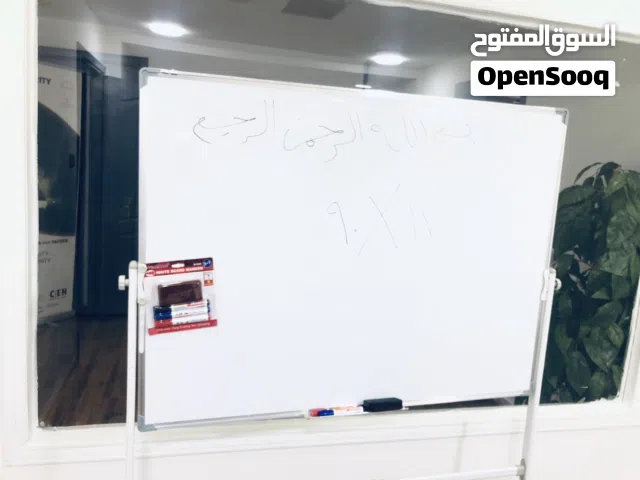 سبورة تعليمي وايت بورد مقاس 1.20*90 متر بسعر حرق 19 دينار