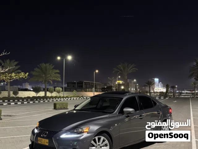 للبيع لكزس is موديل 2016