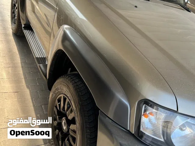 نيسان سوبر سفاري كبسولة ذهبي