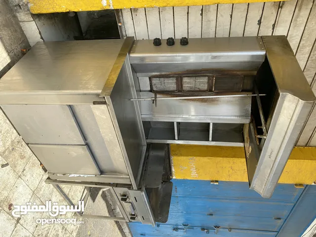 للبيع مجموعة من المكائن