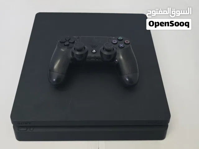 بلايستيشن فور نسخه السليم عليه جمييع الألعاب  وبكامل وايراته ووصلاته واليدة الأصلية