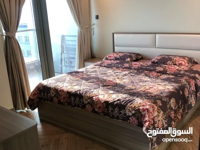 للبيع و للإيجار استوديو في الحورة يقع في برج ERA VIEW BUILDING يوجد جميع الخدمات المساحة 64.1 مترمر