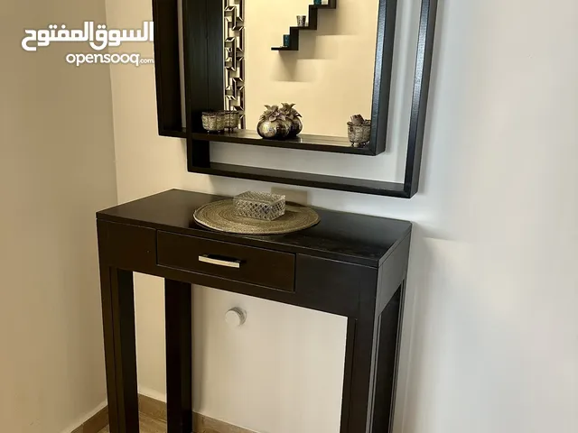 مراية وطاولة مدخل للبيع
