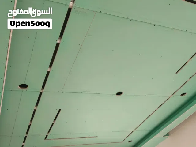 عمل جميع انواع الديكورات. والصبر الجدران