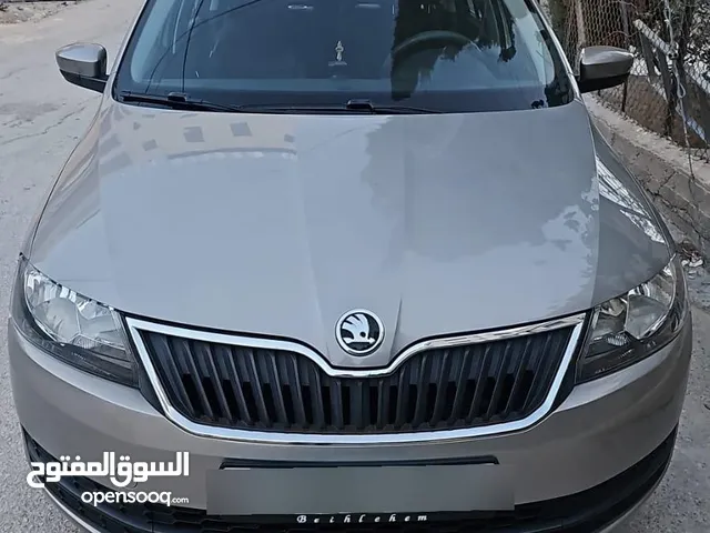 سكودا رابيد موديل 2016