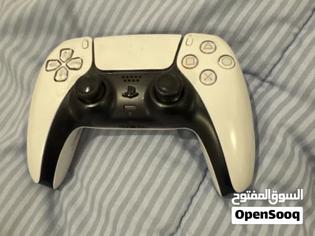 للبيع يدة سوني فايف خربانه تبيها شيلها بخمسه