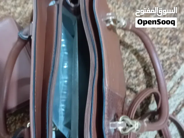 حقيبه يد جلد ثقيله واسعه مع محفظه
