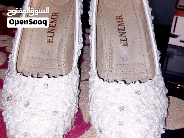 شوز فرح مقاس 38 مستخدمه 4 ساعات فقط