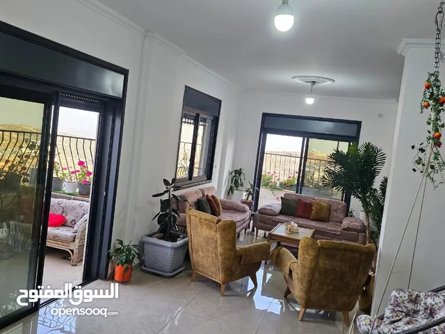 200 m2 3 Bedrooms Apartments for Sale in Ramallah and Al-Bireh Beitunia