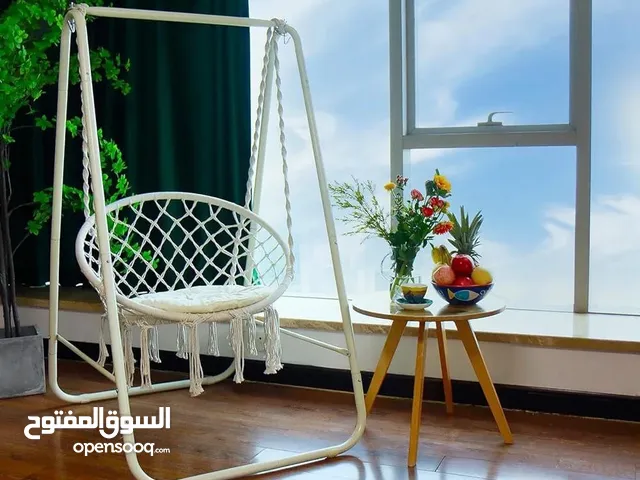 مرجوحة عش البلبل مع ستاند معدني باللون الذهبي الجميل، يحمل لوزن 200 كيلو مجلفن ضد الصدأ مقعد شبكي