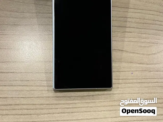 جالكسي Z فولد 7 فضي جديد من سامسونج بسعة 256 جيجابايت