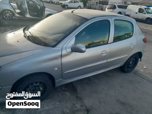 2004 بيجو 206 CC
