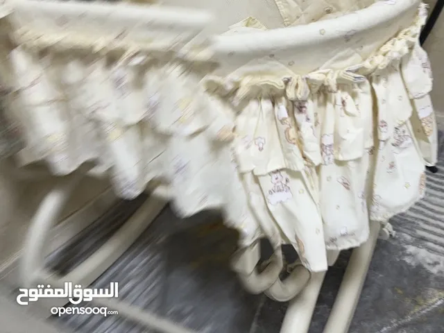 سرير موسى للبيبي من سنتر بوينت بسعر 80 ريال