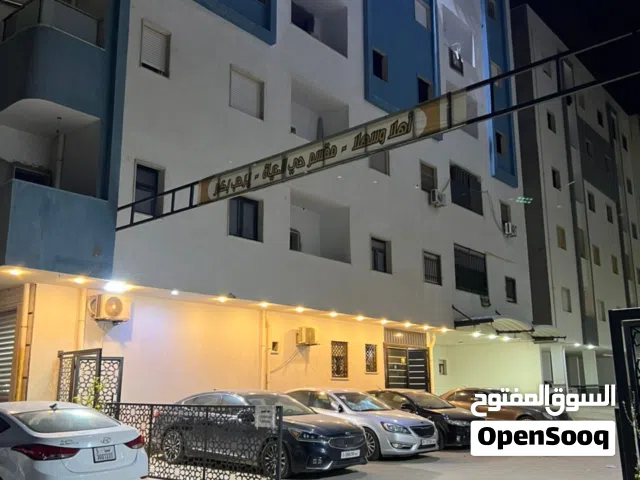 شقتين للبيع بطريق المطار