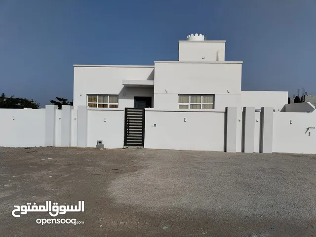 300 m2 3 Bedrooms Villa for Sale in Al Batinah Barka