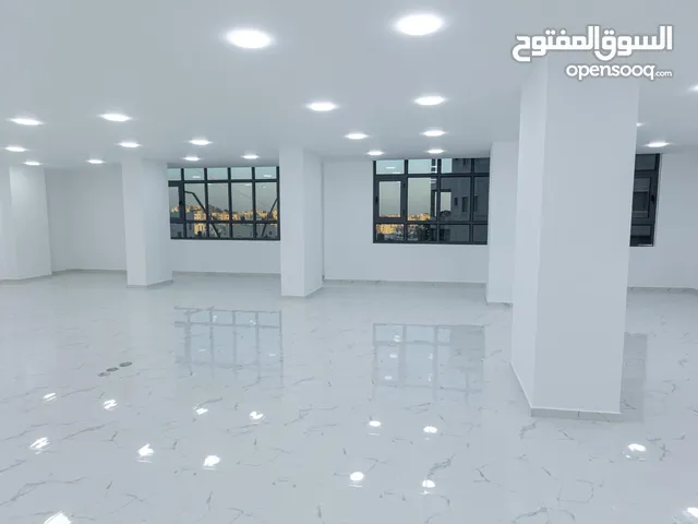 مكاتب للأجار