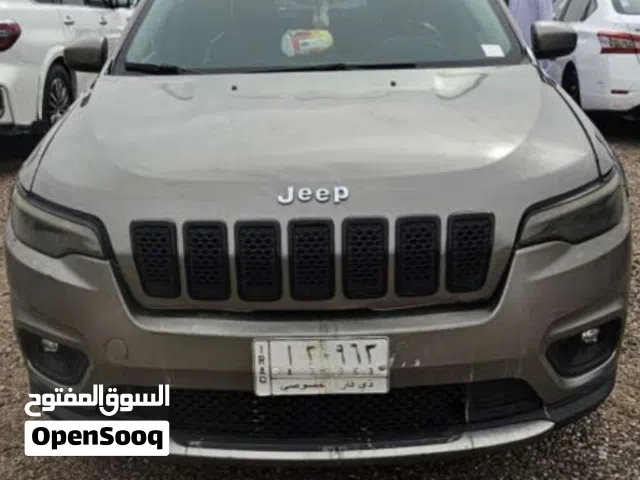 2019 جيب شيروكى Limited