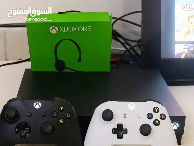 اكس بوكس اكسبومس ون اكس xbox one x مع يدين وكالة كرت