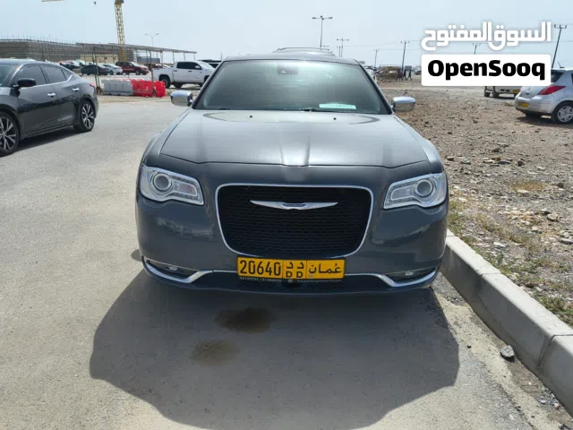 2019 كرايسلر 300 300S V6