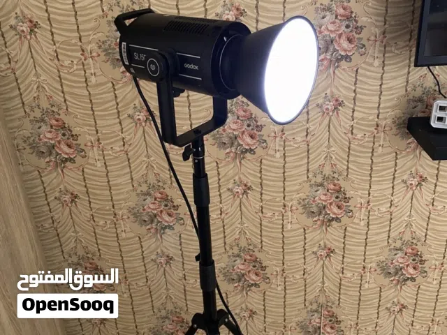 Professional Photography Light Godox SL150II + Stand – Excellent Condition