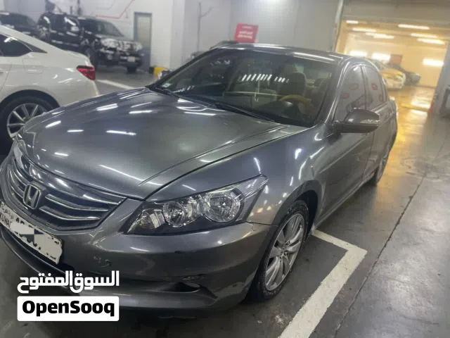 2012 هوندا اكورد EX-L
