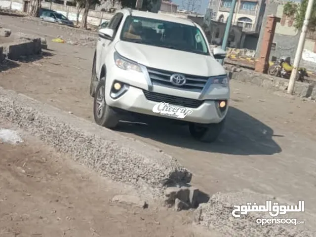 Toyota Fortuner EXR in Al Hudaydah