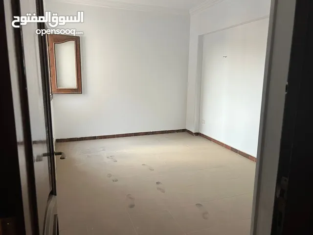 100 m2 3 Bedrooms Apartments for Sale in Cairo Maadi
