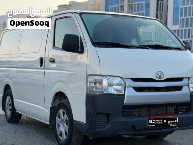 باص تويوتا 2019